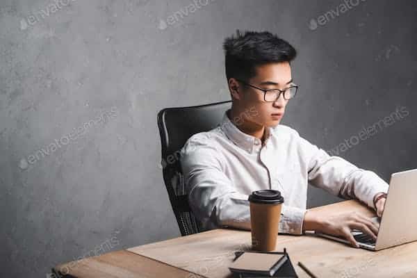 Comment mesurer l'efficacité d'une stratégie de SEO local pour une chaîne de boulangeries artisanales?